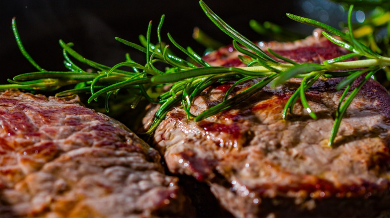 Paleo Diet: Steak garnished with rosemary